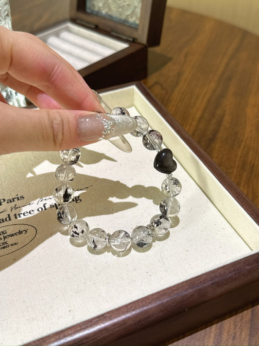 🖤 Heart of Silence